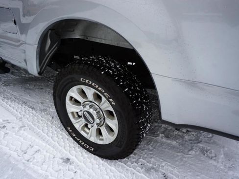 Used 2020 Ford F250 XLT image 9