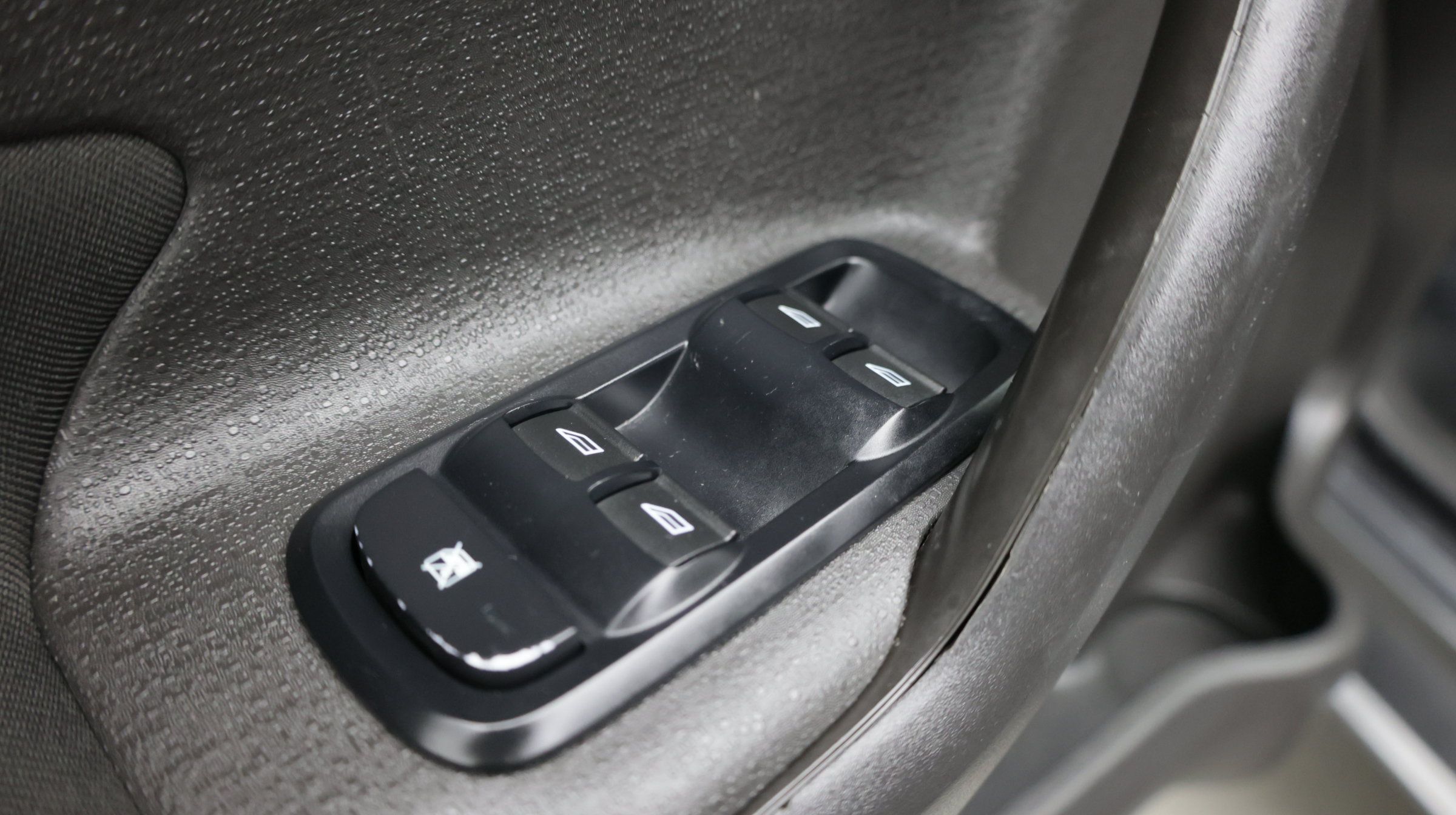 Used 2018 Ford Fiesta SE FWD image 12