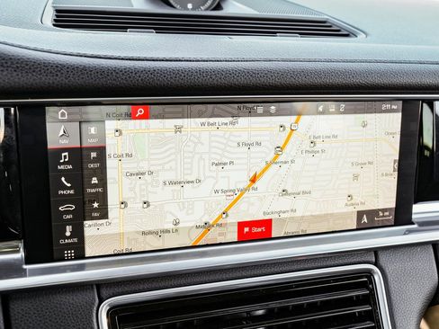 Used 2018 Porsche Panamera 4 image 18