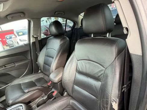 Used 2015 Chevrolet Cruze LT image 7
