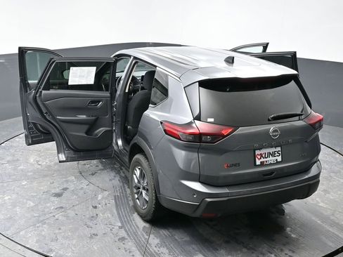 Used 2024 Nissan Rogue S AWD/4WD image 69