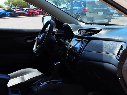 Used 2017 Nissan Rogue S AWD/4WD image 30