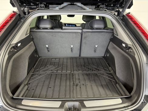 Certified 2025 Cadillac Optiq Sport 2 image 14