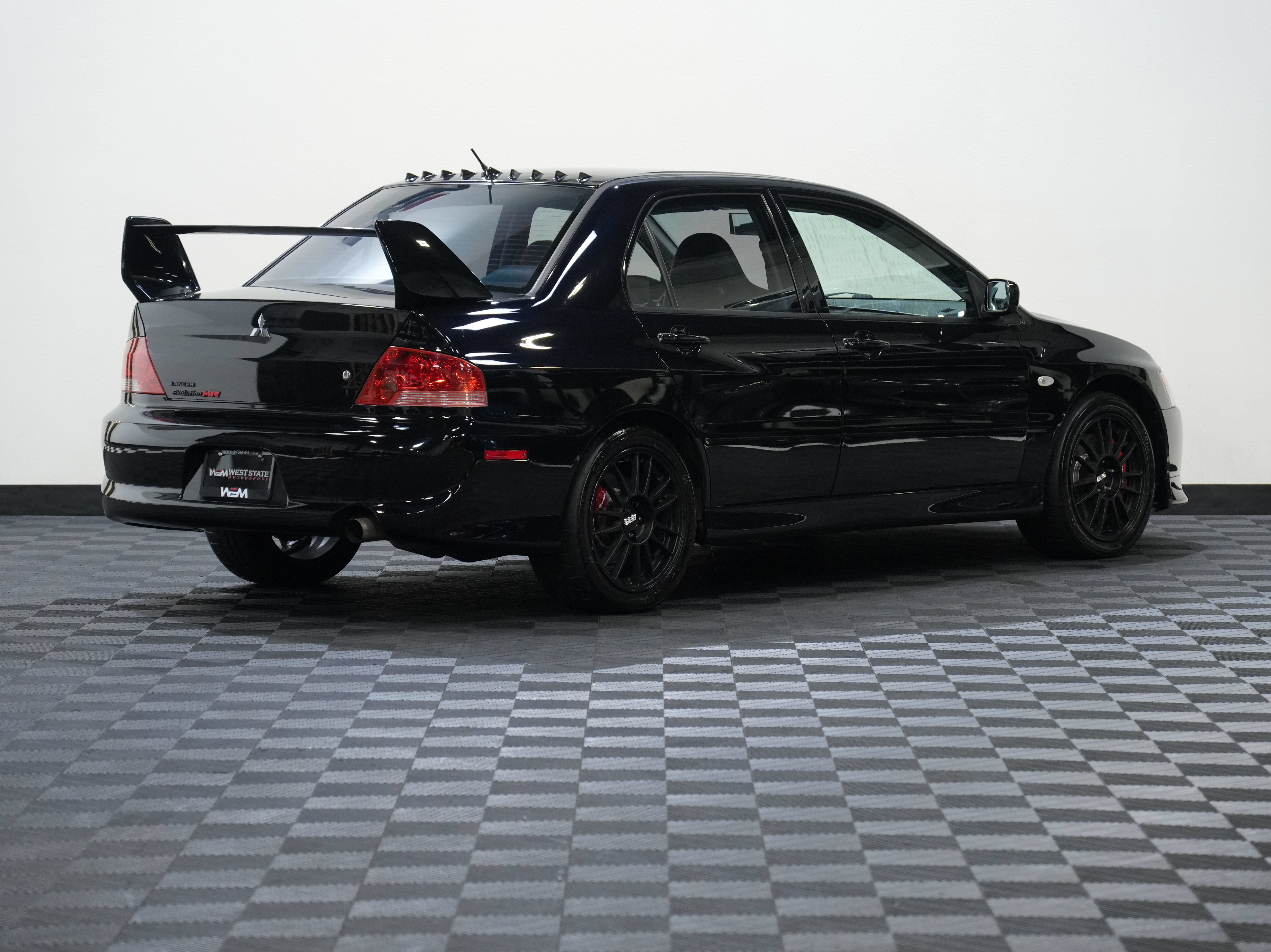 Used 2006 Mitsubishi Lancer Evolution AWD/4WD image 6