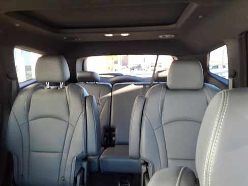 Used 2023 Buick Enclave Essence w/ Experience Buick Package image 15