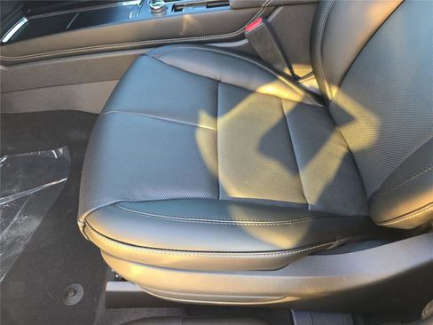 New 2026 Lincoln Corsair Reserve image 13