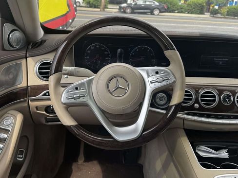 Used 2018 Mercedes-Benz S 560 4MATIC Sedan image 14