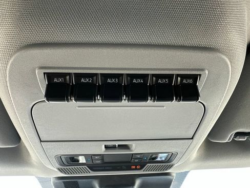 New 2026 Ford F250 XLT w/ XLT Premium Package AWD/4WD image 17