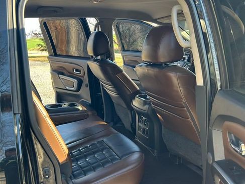 Used 2017 Nissan Titan Platinum Reserve image 6