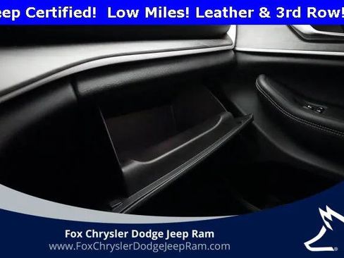 Certified 2023 Jeep Grand Cherokee L Limited image 30