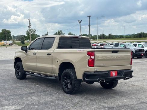 Used 2022 Chevrolet Silverado 1500 LT Trail Boss w/ LT Trail Boss Premium Package AWD/4WD image 7