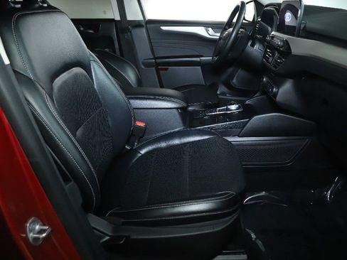 Used 2022 Ford Escape SEL image 36