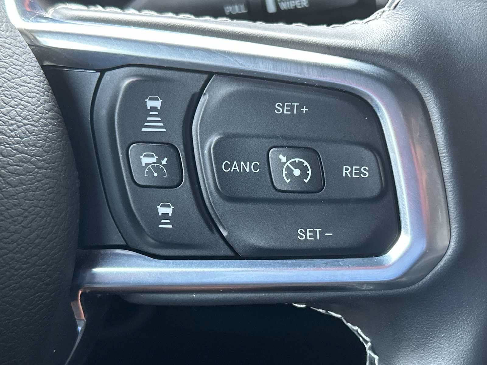 Used 2021 Jeep Gladiator Overland w/ Popular Equipment Package AWD/4WD image 16
