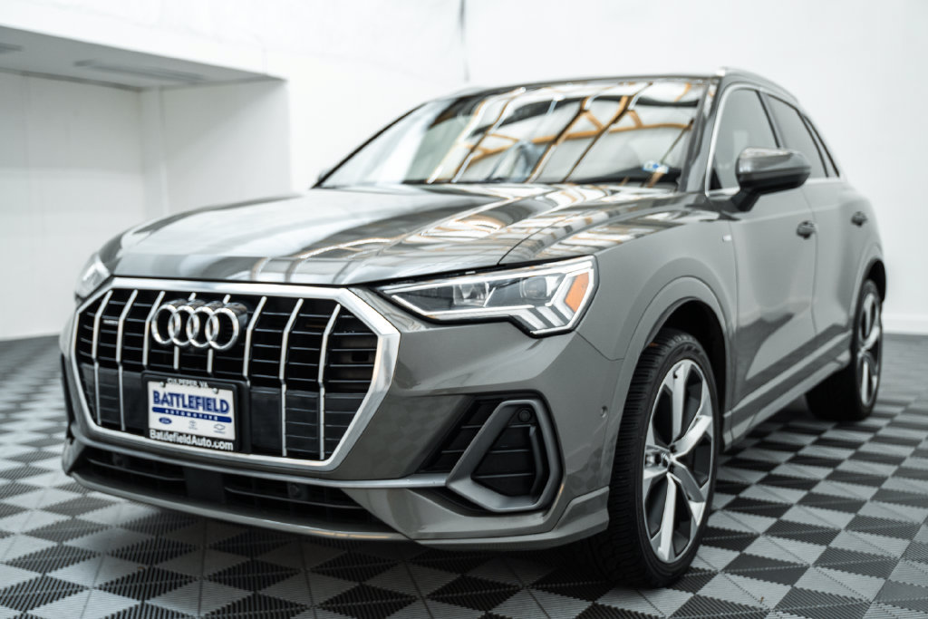 Used 2020 Audi Q3 2.0T Prestige w/ Prestige Package AWD/4WD image 3