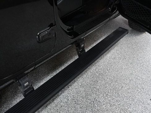 Used 2018 Jeep Wrangler Unlimited Rubicon AWD/4WD image 19