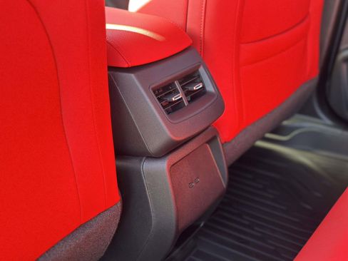 New 2026 Chevrolet Equinox EV RS image 9