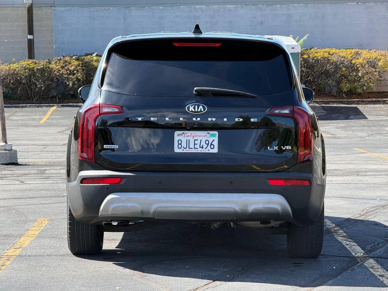 Used 2020 Kia Telluride LX AWD/4WD image 4
