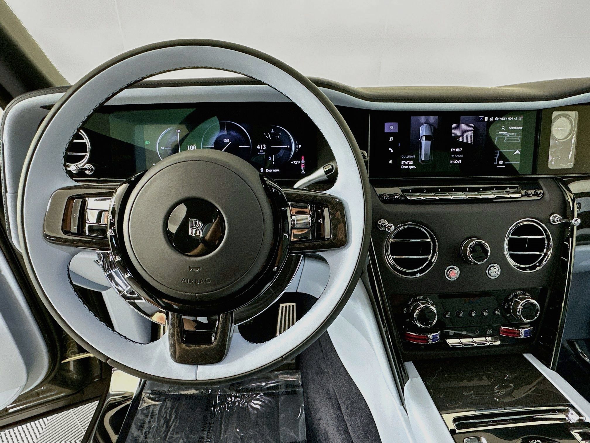 New 2027 Rolls-Royce Cullinan Black Badge AWD/4WD image 12