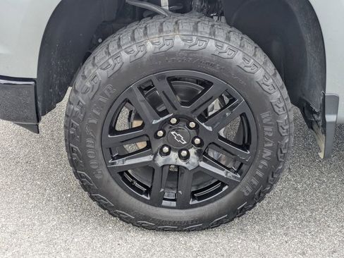 Certified 2025 Chevrolet Silverado 1500 LT Trail Boss w/ Convenience Package II image 23