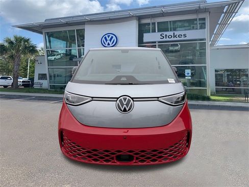New 2025 Volkswagen ID. Buzz Pro S Plus image 9