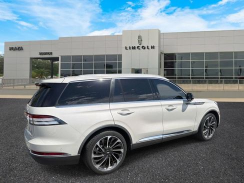 Certified 2022 Lincoln Aviator Reserve w/ Equipment Group 201A RWD image 3