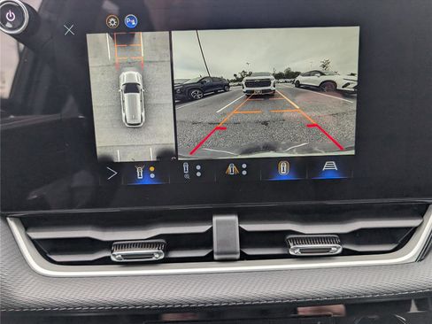 New 2026 Chevrolet Equinox LT w/ Safety and Technology Package AWD/4WD image 23