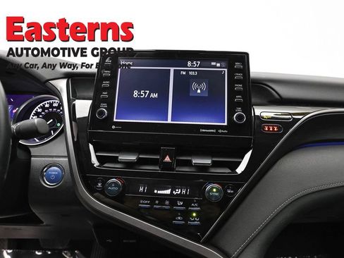 Used 2022 Toyota Camry XLE FWD image 12