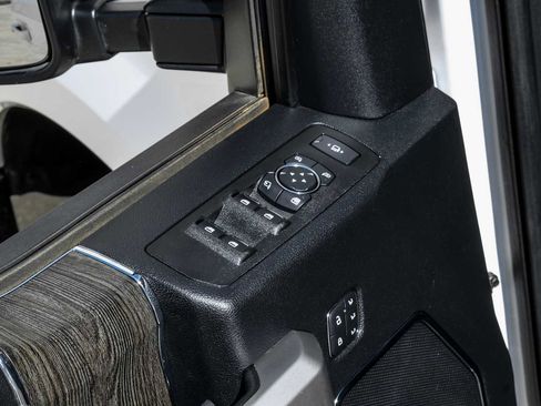 Used 2021 Ford F250 Lariat w/ Lariat Ultimate Package image 50