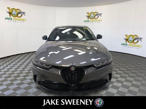 New 2024 Alfa Romeo Tonale Veloce AWD/4WD image 3