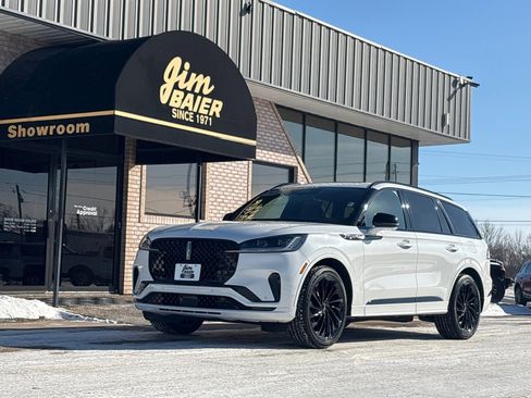 New 2026 Lincoln Aviator Reserve image 1