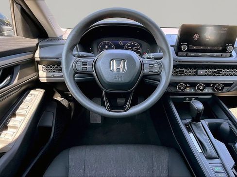 Certified 2025 Honda Accord LX image 8