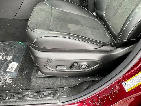 New 2026 Jeep Grand Cherokee Laredo image 15