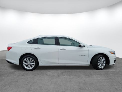 Used 2024 Chevrolet Malibu LT image 4