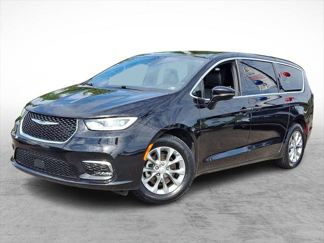 Certified 2026 Chrysler Pacifica Limited FWD image 1