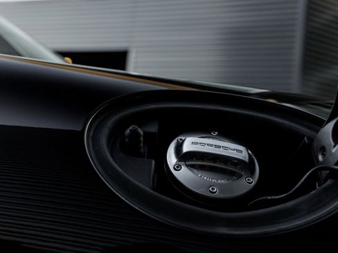 Used 2019 Porsche 911 Carrera GTS image 37