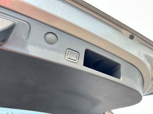 New 2026 Chevrolet Equinox ACTIV w/ Convenience Package III image 12