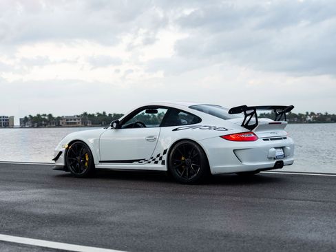 Used 2010 Porsche 911 GT3 RS image 22