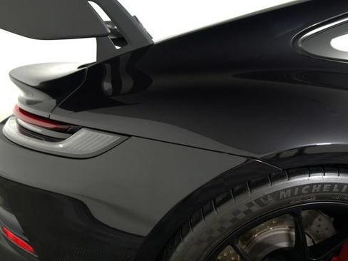 Used 2022 Porsche 911 GT3 RWD image 22
