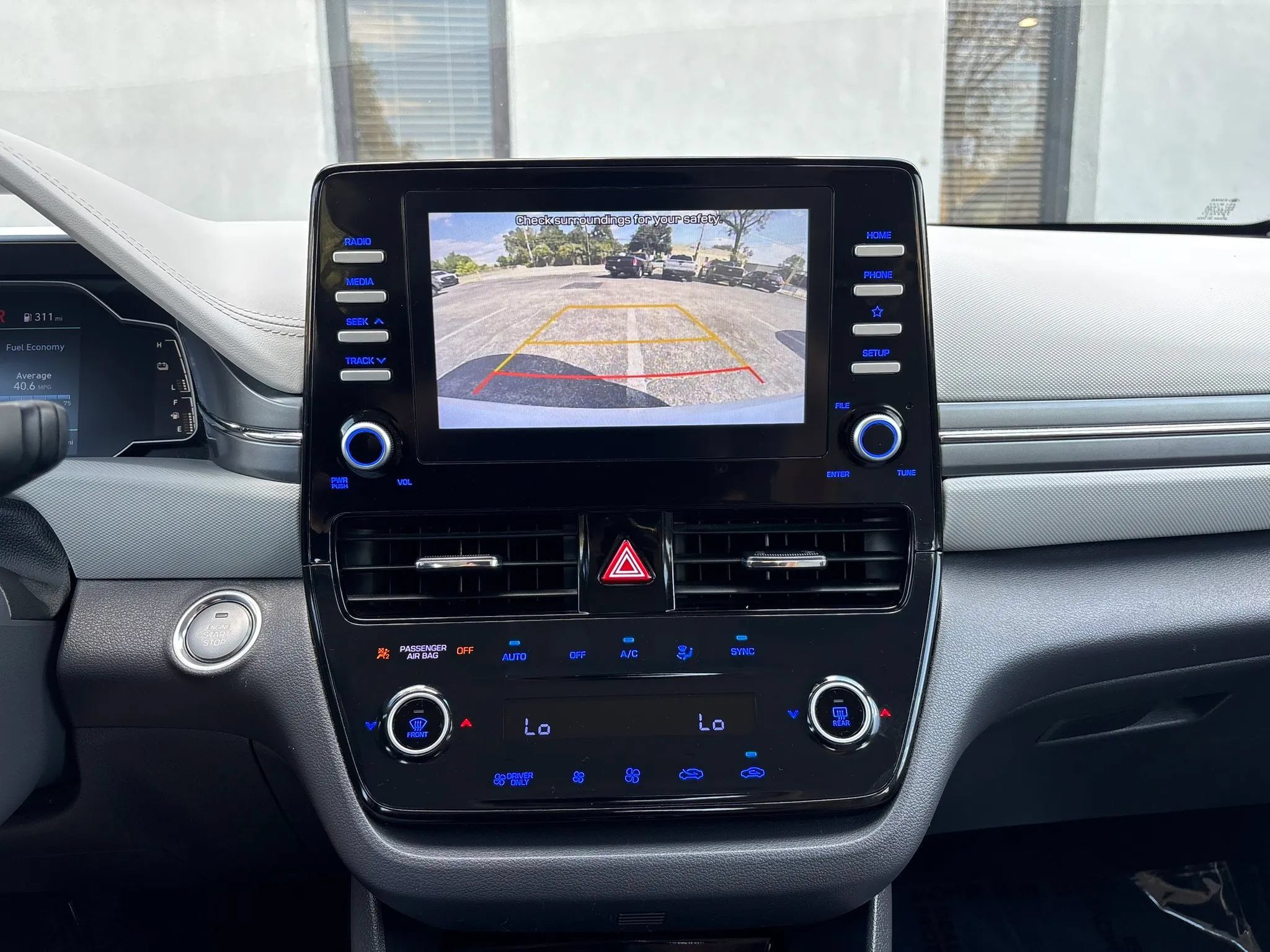 Used 2020 Hyundai Ioniq Blue FWD image 33