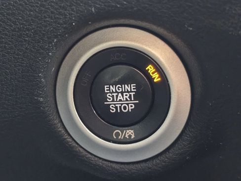 Used 2018 Chrysler Pacifica Touring-L Plus w/ Advanced Safetytec Group image 13