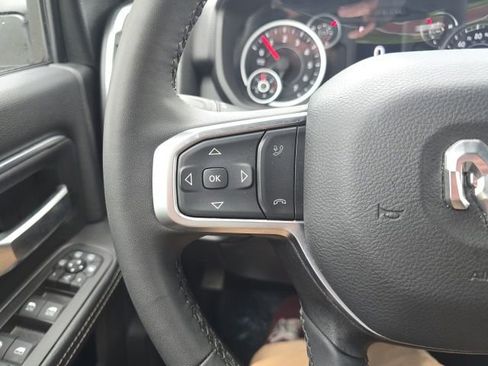 Certified 2025 RAM 2500 Big Horn AWD/4WD image 14