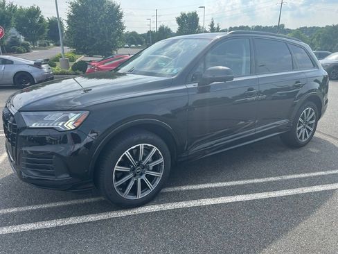 Used 2023 Audi Q7 2.0T Premium Plus w/ Premium Plus Package AWD/4WD image 5