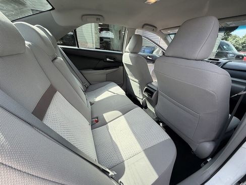 Used 2013 Toyota Camry LE FWD image 15