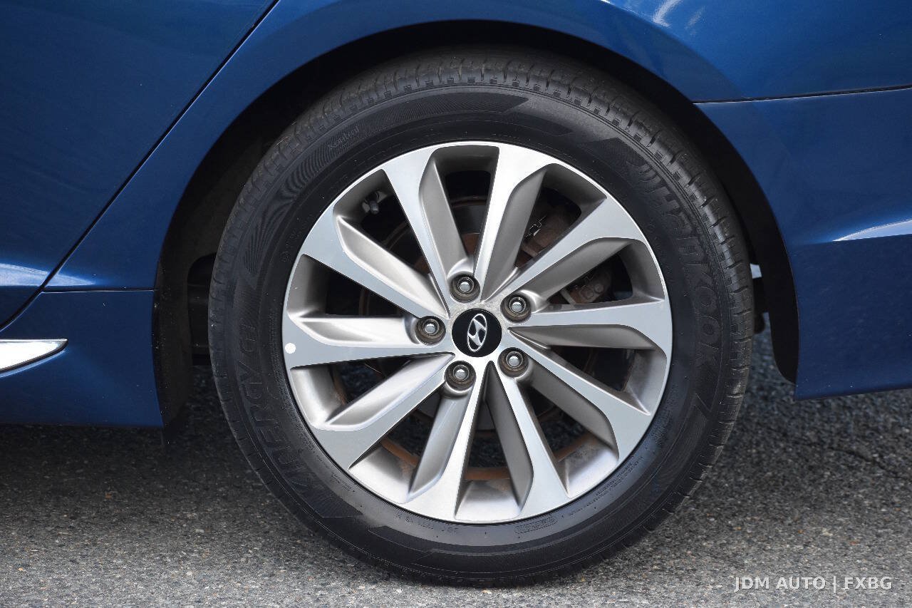Used 2017 Hyundai Sonata Sport w/ Value Edition Package 02 FWD image 33