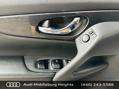 Used 2016 Nissan Rogue SL w/ SL Premium Package AWD/4WD image 24