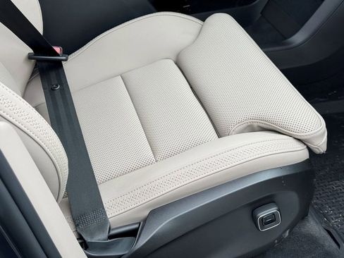 New 2025 Volvo EX90 Plus w/ Protection Package Premier image 12