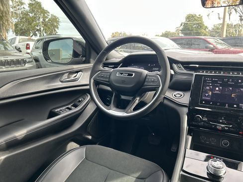 New 2025 Jeep Grand Cherokee Altitude image 61