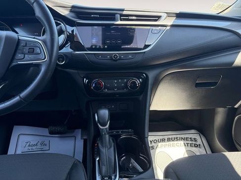 Used 2023 Buick Encore GX Preferred w/ Cold Weather Comfort Package FWD image 11