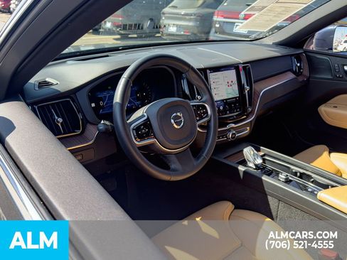 Used 2023 Volvo XC60 B5 Ultimate w/ Protection Package Premier image 10