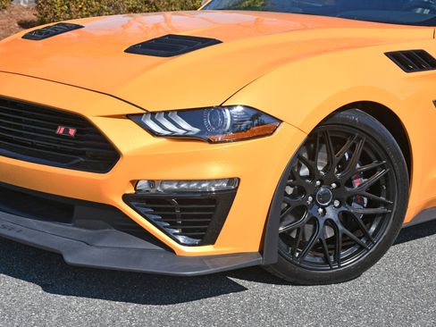 Used 2022 Ford Mustang GT Premium w/ GT Performance Package image 3